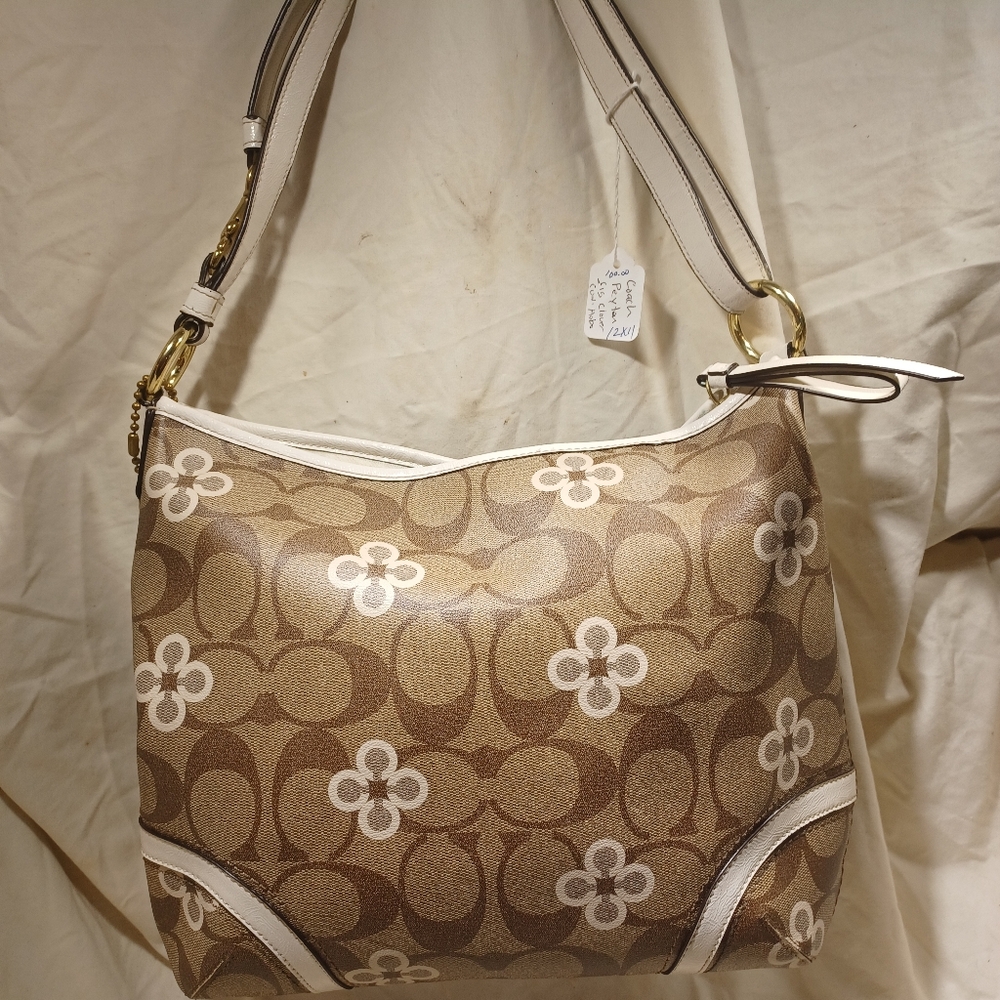 Coach Peyton - image 7